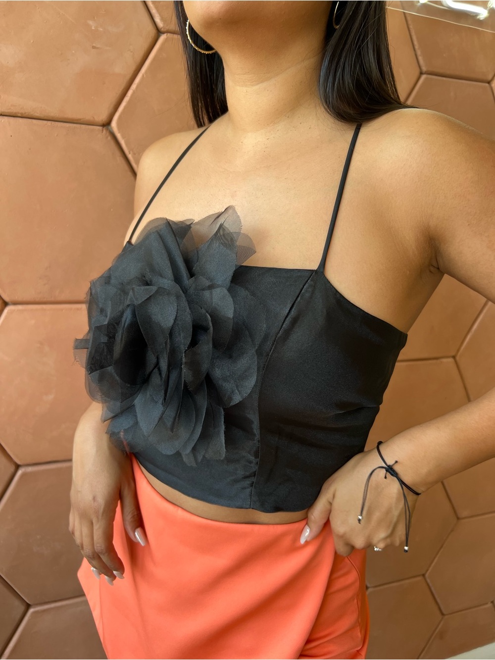 DO+BE Black Floral Appliqué Camisole Top - Picture 2 of 3